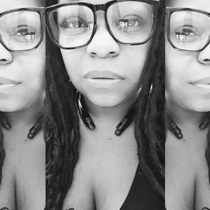 Meet your Posher, Aprille